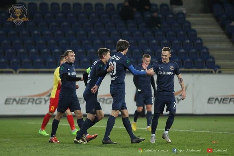 «Днепр-1» - «Львов» - Анализ прогнозов и ставок экспертов и капперов