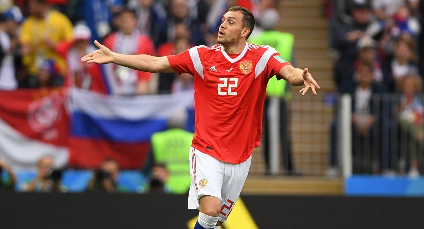 Евро-2020: Россия громит Шотландию,  Дзюба оформил дубль