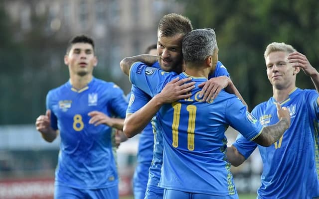 Украина – Литва: аналитики прогнозируют уверенную победу команды Шевченко