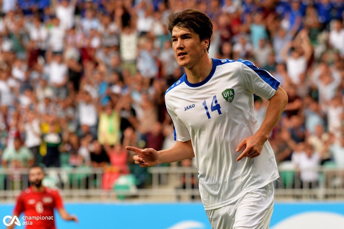 Дубль Шомуродова помог Узбекистану обыграть Сингапур в отборе ЧМ-2022