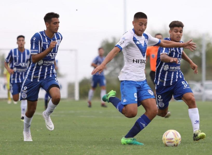 Велес Сарсфилд-Годой Крус