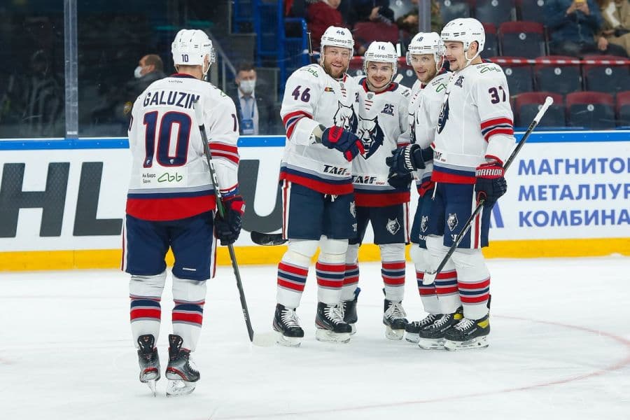 Нефтехимик - Автомобилист