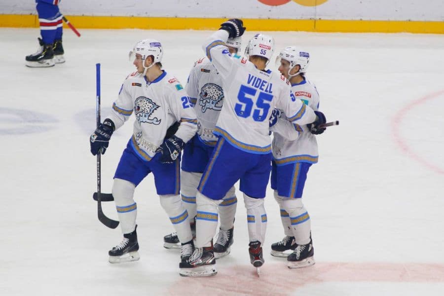 Барыс - Локомотив