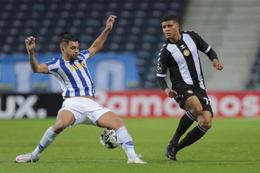 Витория Гимараэш - Насьонал