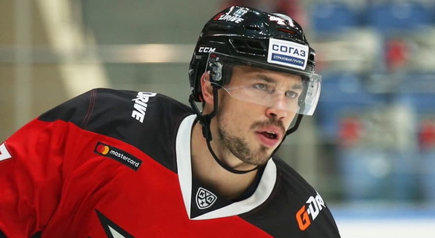 В организме госпитализированного капитана «Авангарда» Емелина найдены следы наркотических веществ