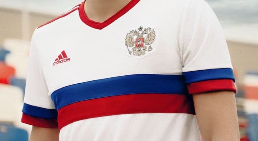 Выездная форма сборной России стала второй по красоте на Евро-2020 по версии Mirror