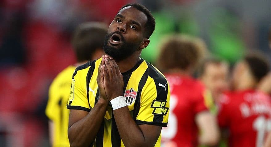 Идову подписал полноценный контракт с «Химками»