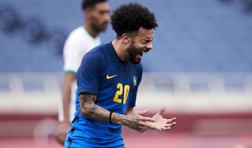 «Зенит» объявил о подписании контракта с полузащитником Клаудиньо