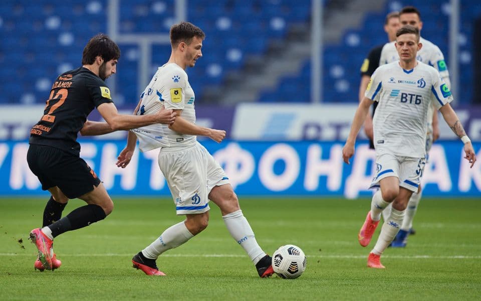 «Динамо» - Крылья Советов»