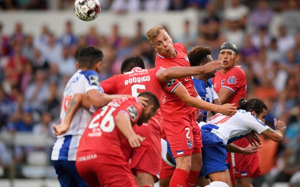 «Жил Висенте» - «Гимарайнш»