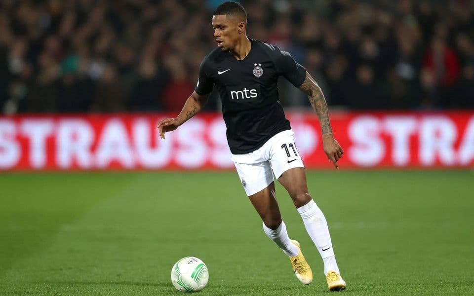 АЕК Ларнака - Партизан