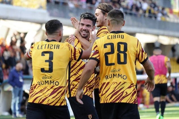 «Беневенто» - «Бари»