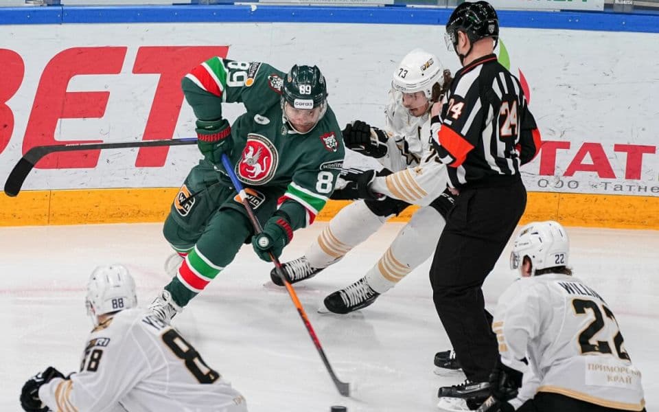 Ак Барс - Авангард