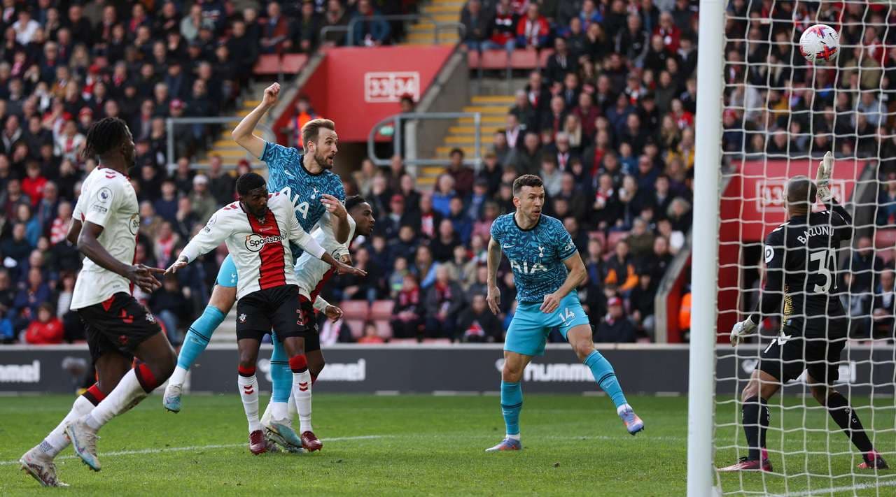 «Тоттенхэм» упустил победу над «Саутгемптоном»