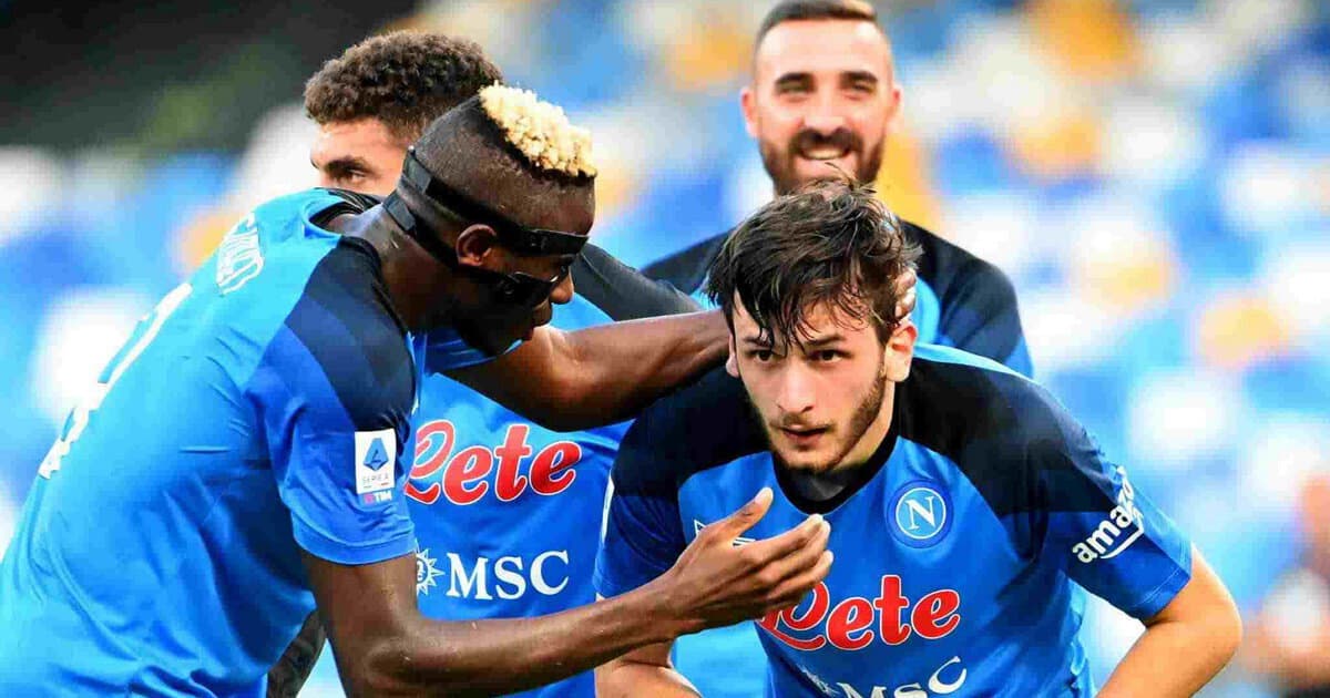 «ПСЖ» нацелился на Осимхена и Кварацхелию