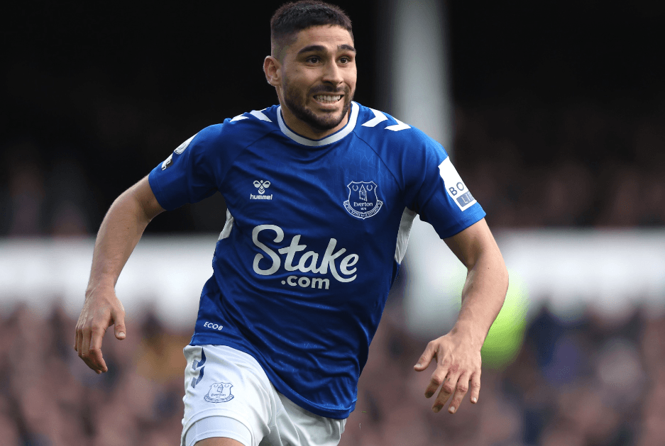 Мопе может покинуть «Эвертон», игроком интересуются клубы Серии А