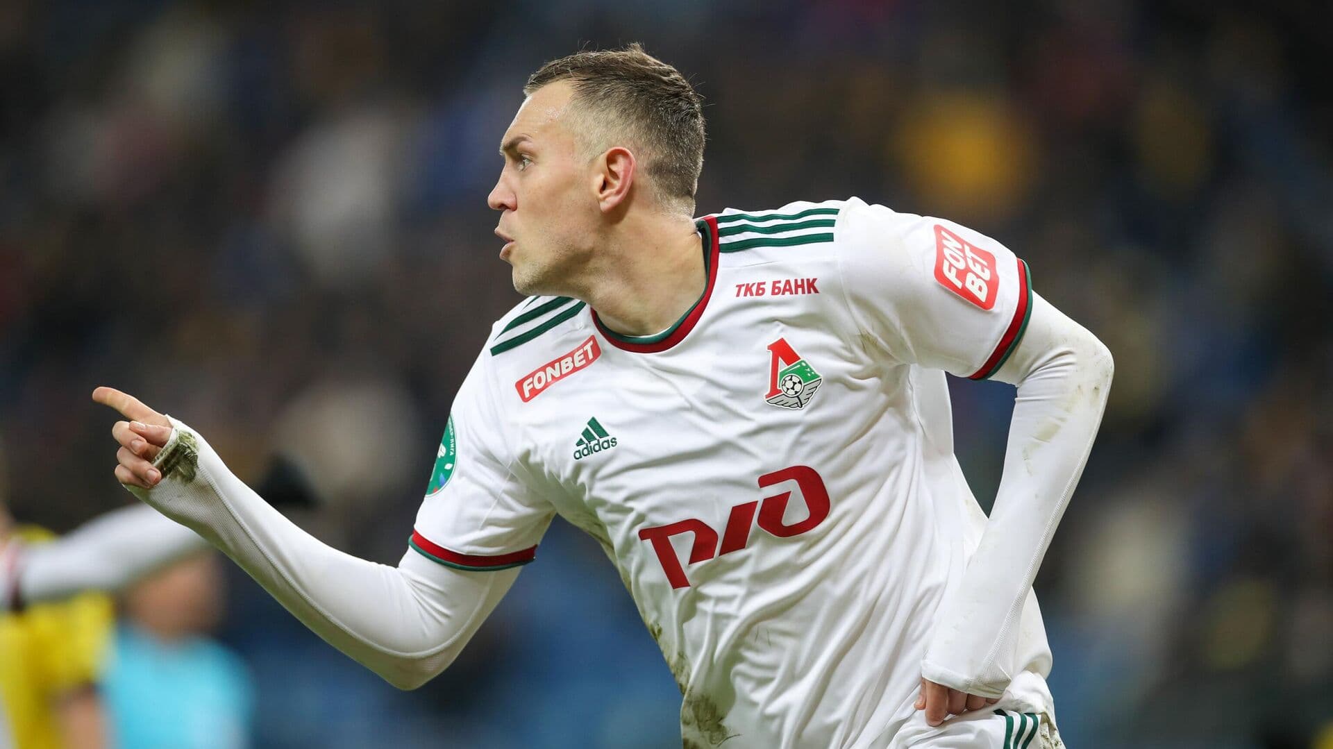 «Локомотив» разгромил «ПНН», Дзюба оформл дубль