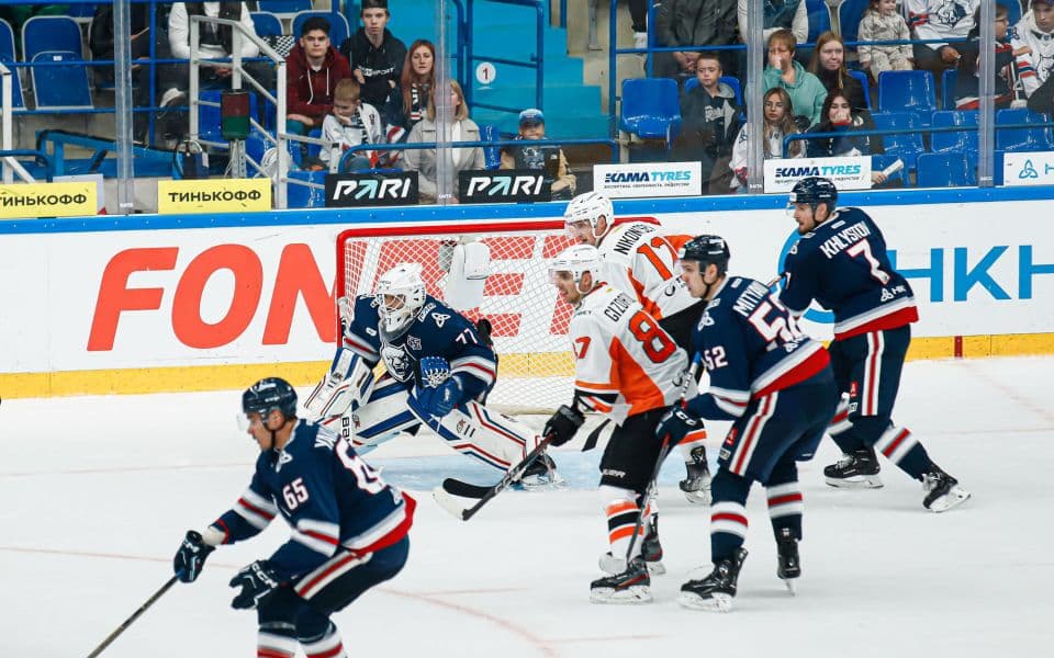 Металлург - Нефтехимик