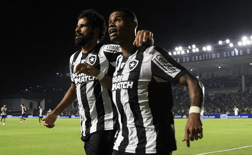 «Ботафого» победит «Крузейро» в матче 37-го тура чемпионата Бразилии 4 декабря