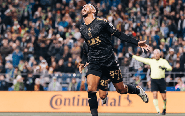 «ФК Лос-Анджелес» обыграет «Хьюстон Динамо» в матче 1/2 финала МЛС 3 декабря