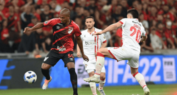 «Атлетико Паранаэнсе» обыграет «Сантос» в 37-м туре чемпионата Бразилии 4 декабря