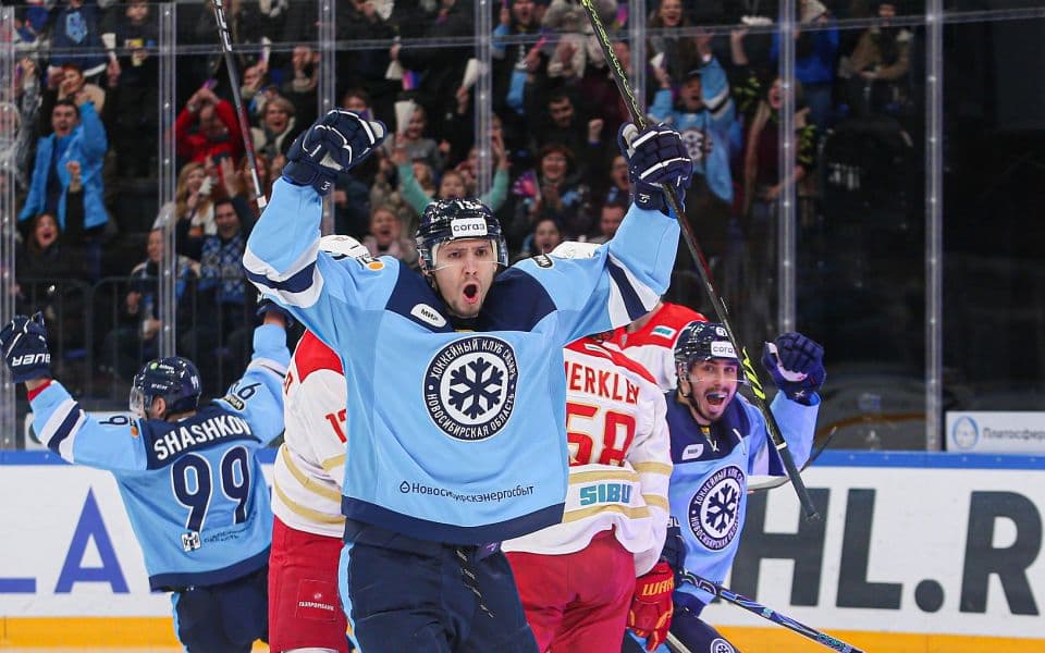 Сибирь - Динамо Мн