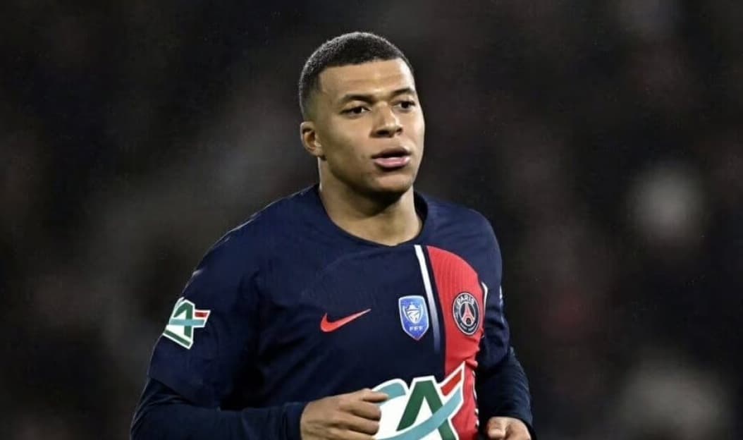 Мостовой: во Франции Мбаппе все выиграл, а Лигу Чемпионов - нет, из-за этого он может психанет и перейдет в «Реал»