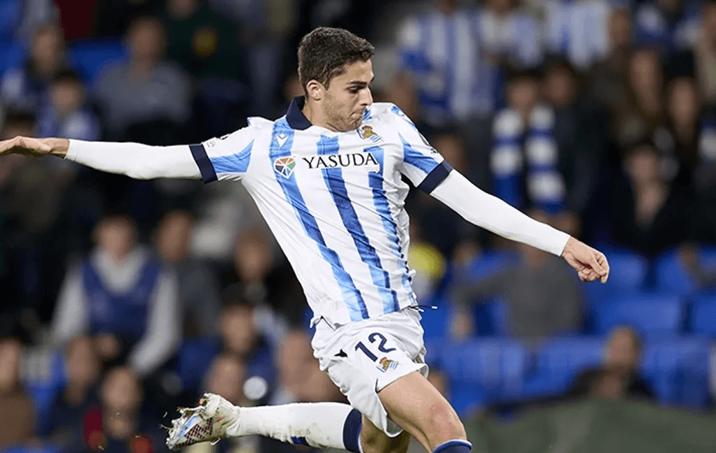 «Реал Сосьедад» победит «Вильярреал» в матче 26-го тура чемпионата Испании 23 февраля