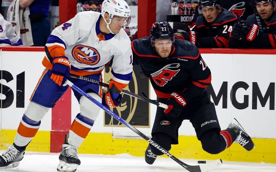 Айлендерс - Каролина