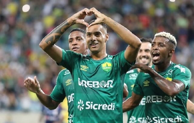 «Куяба» одолеет «Гремио» в матче 22-го тура чемпионата Бразилии 11 августа