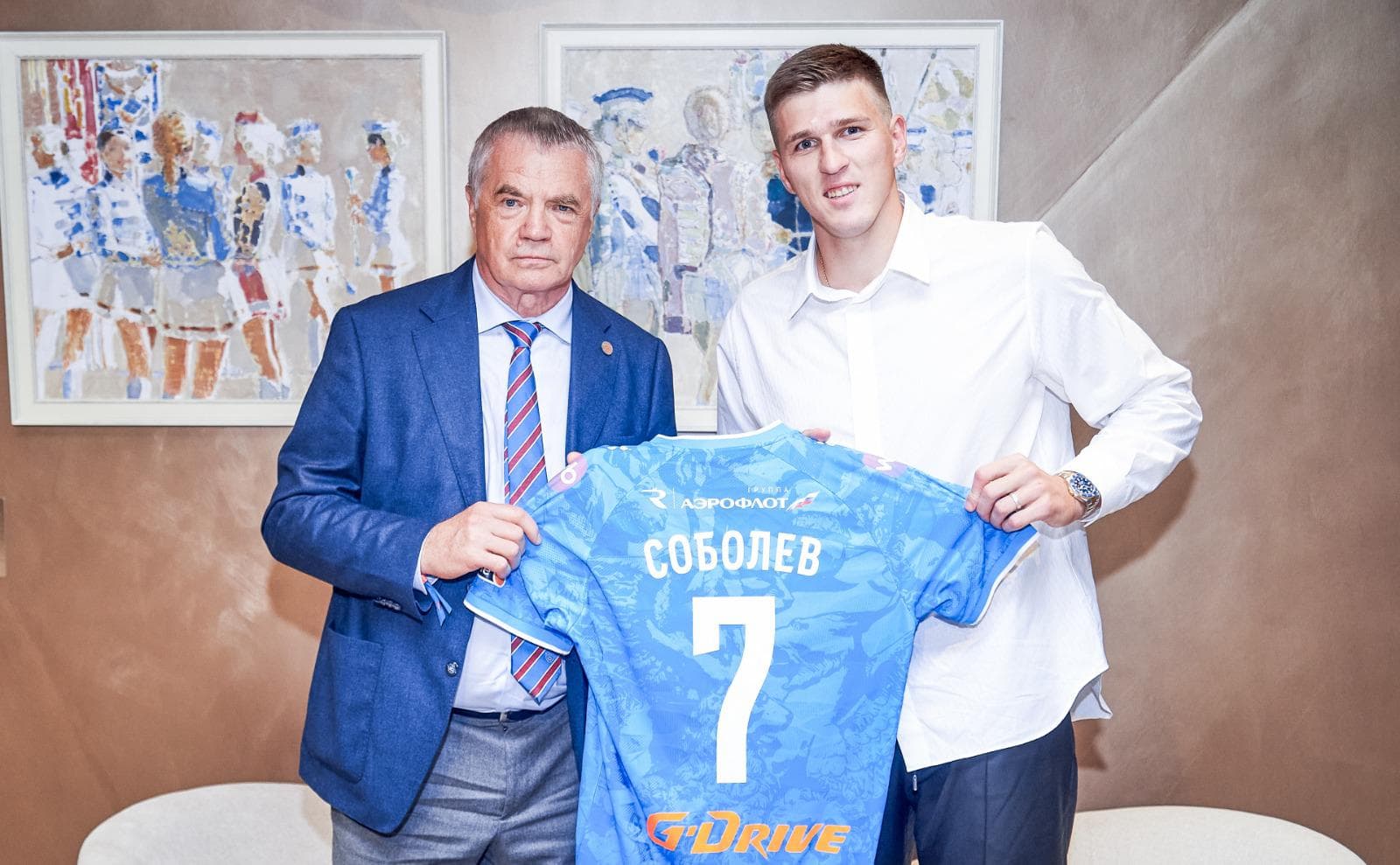 Александр Медведев - о кричалках фанатов «Зенита» в адрес Соболева: кто первый обзывается, тот сам так называется