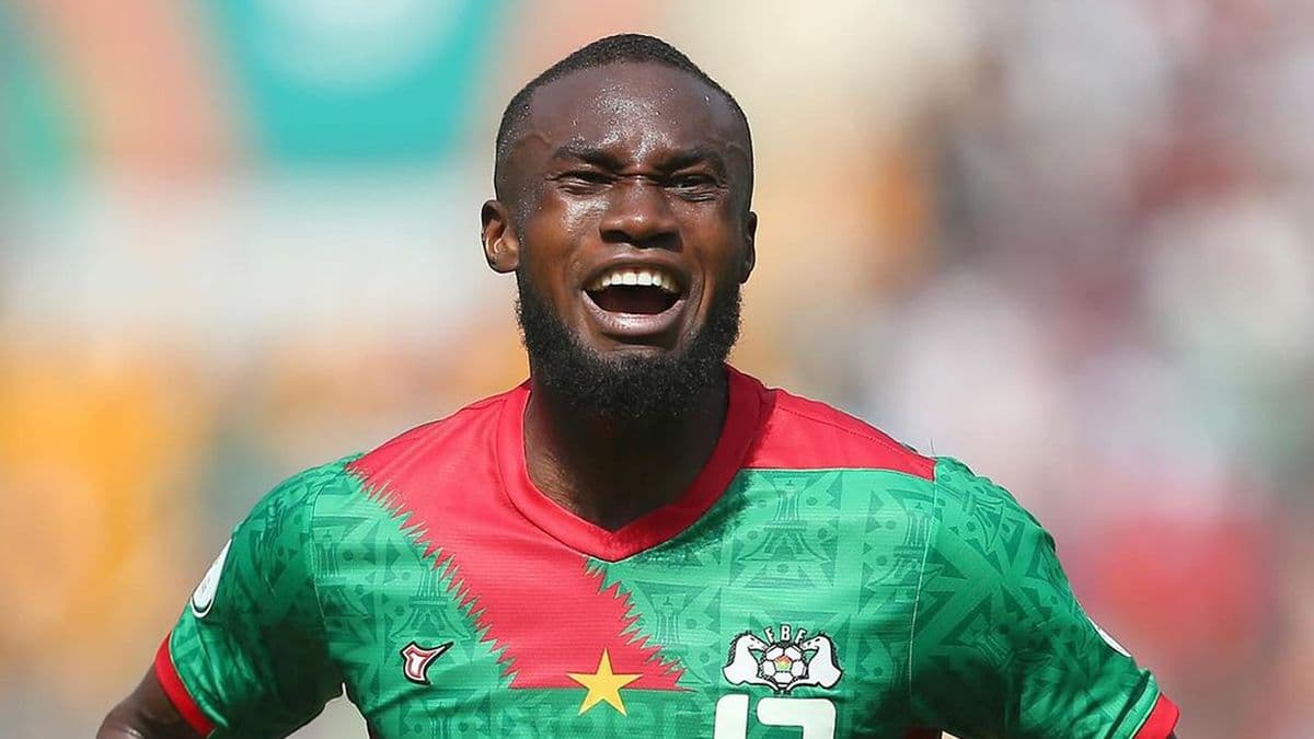 Форвард сборной Буркина-Фасо: о запрете матча с командой России не слышал, было бы круто провести такую игру