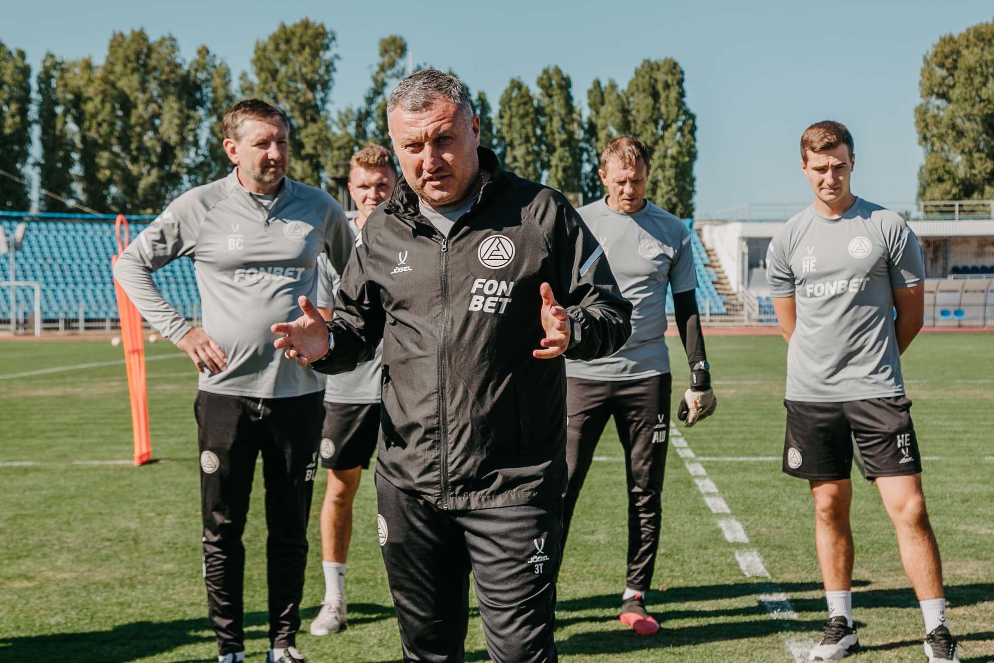 Заур Тедеев: гордость за Дзюбу зашкаливает, спасибо его родителям и тренерам