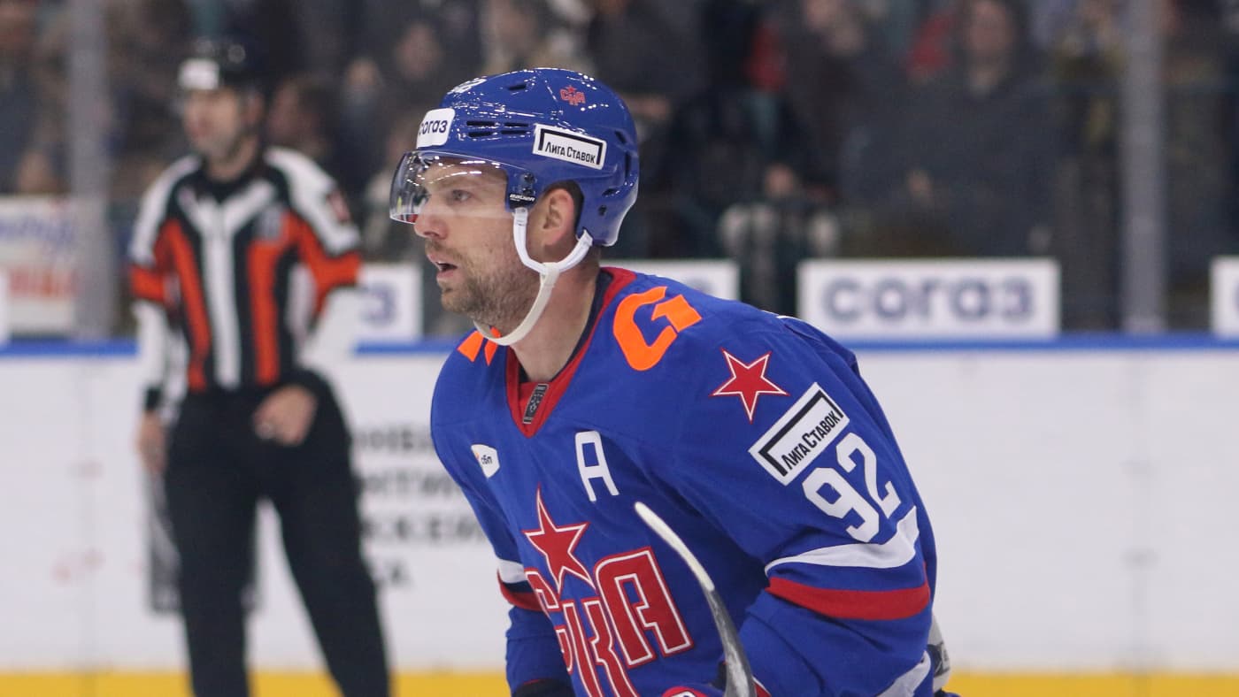 Агент Кузнецова - о травме хоккеиста в матче с «Динамо»: настроение у Евгения боевое
