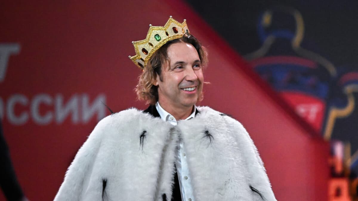 Самедов: Мостовой - легендарный человек, при желании у него может получиться карьера тренера