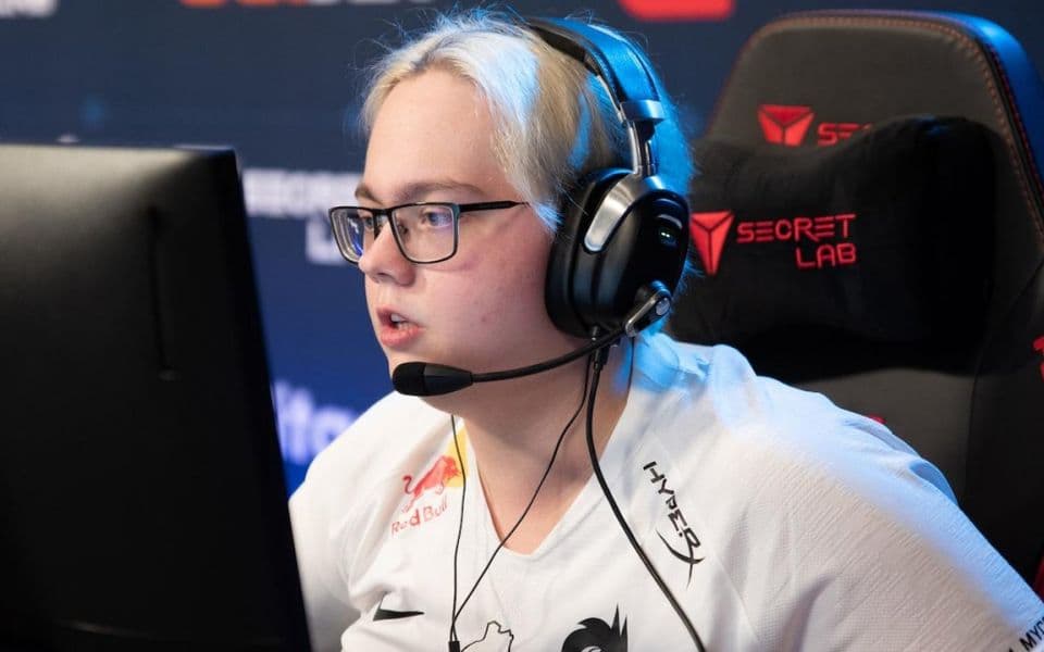 Team Spirit - FlyQuest 