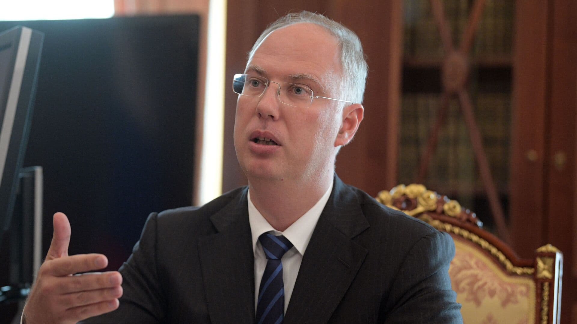 Глава РФПИ Дмитриев: планируем до конца года провести российско-американский матч UFC