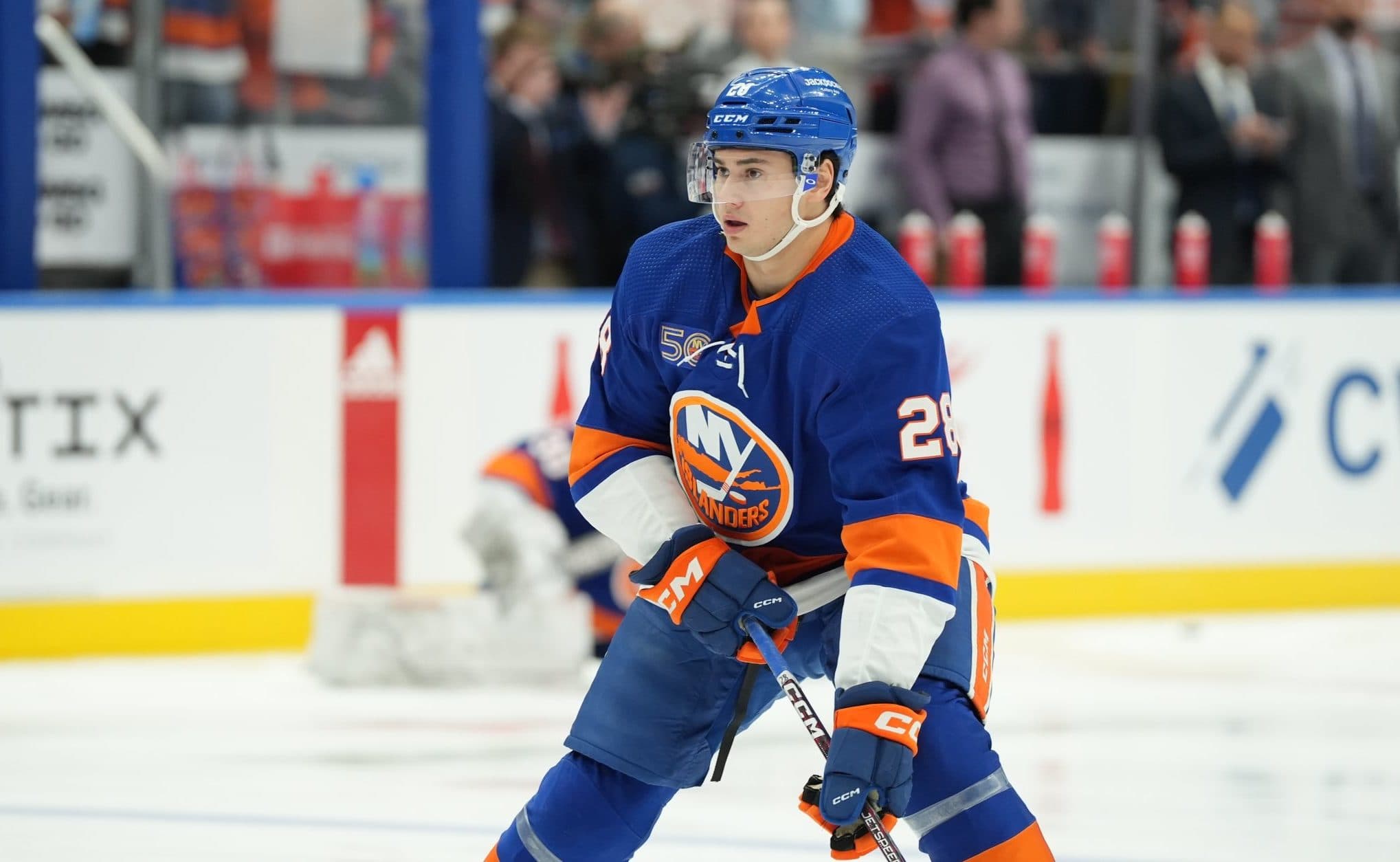 Агент Романова: приоритет Саши - остаться в «Айлендерс», в ближайшие недели обсудим будущий контракт