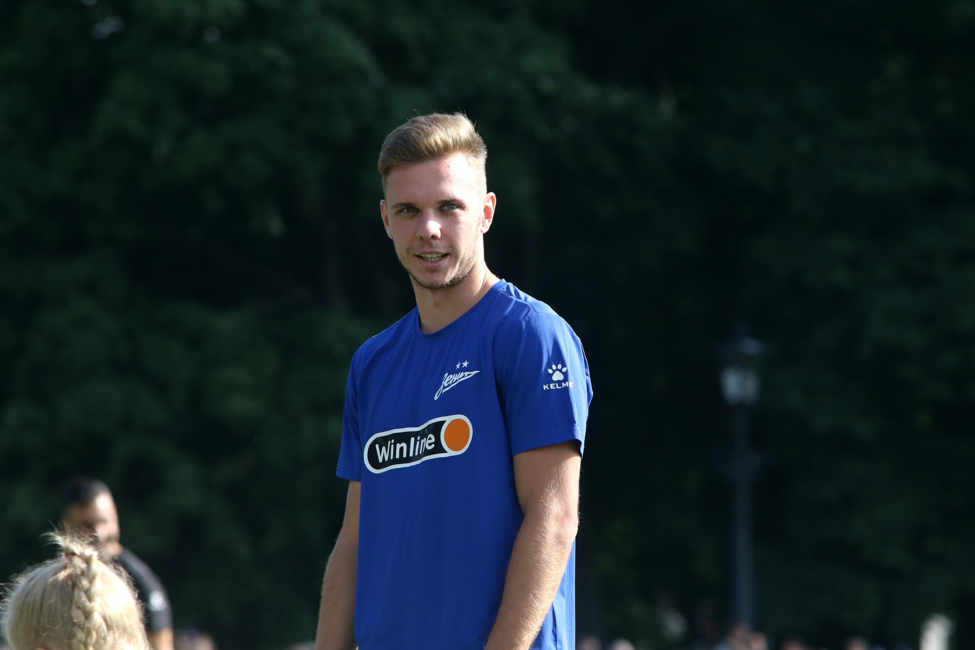 «Советский Спорт»: Глушенков хочет уйти из «Зенита» и готов вернуться в свой бывший клуб