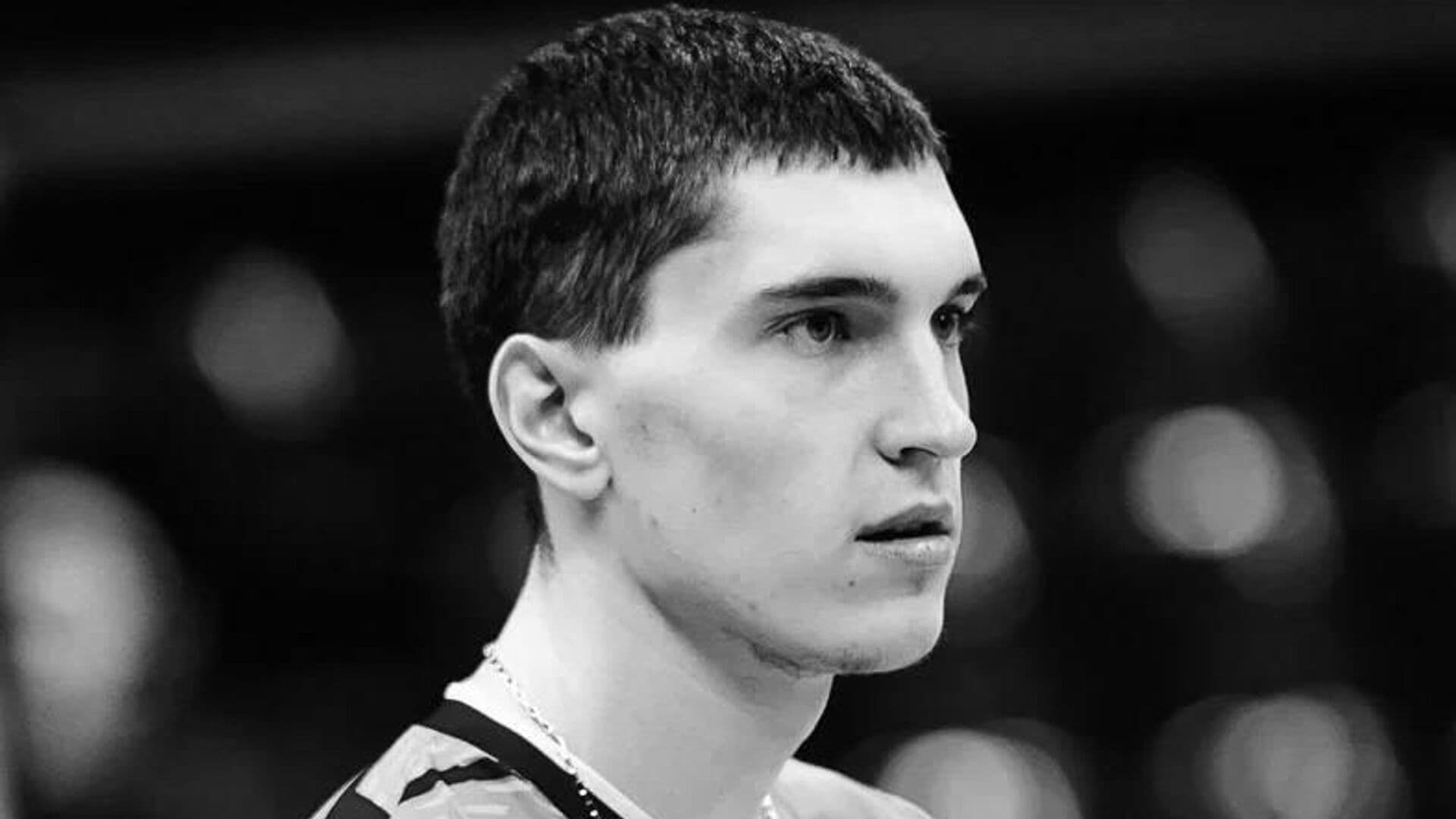 Мать умершего волейболиста Павлова: Сергей пропал месяц назад, его нашли на берегу реки