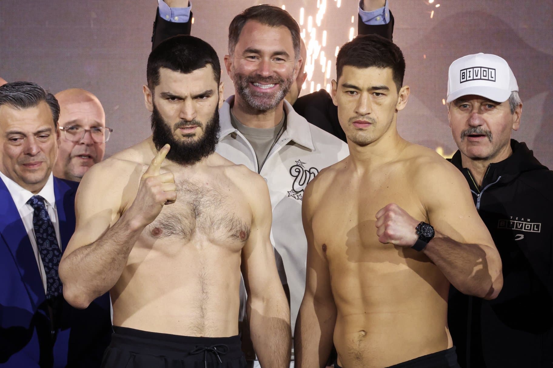 Тренер Бетербиева: допускаю, что третьего боя с Биволом вовсе не будет