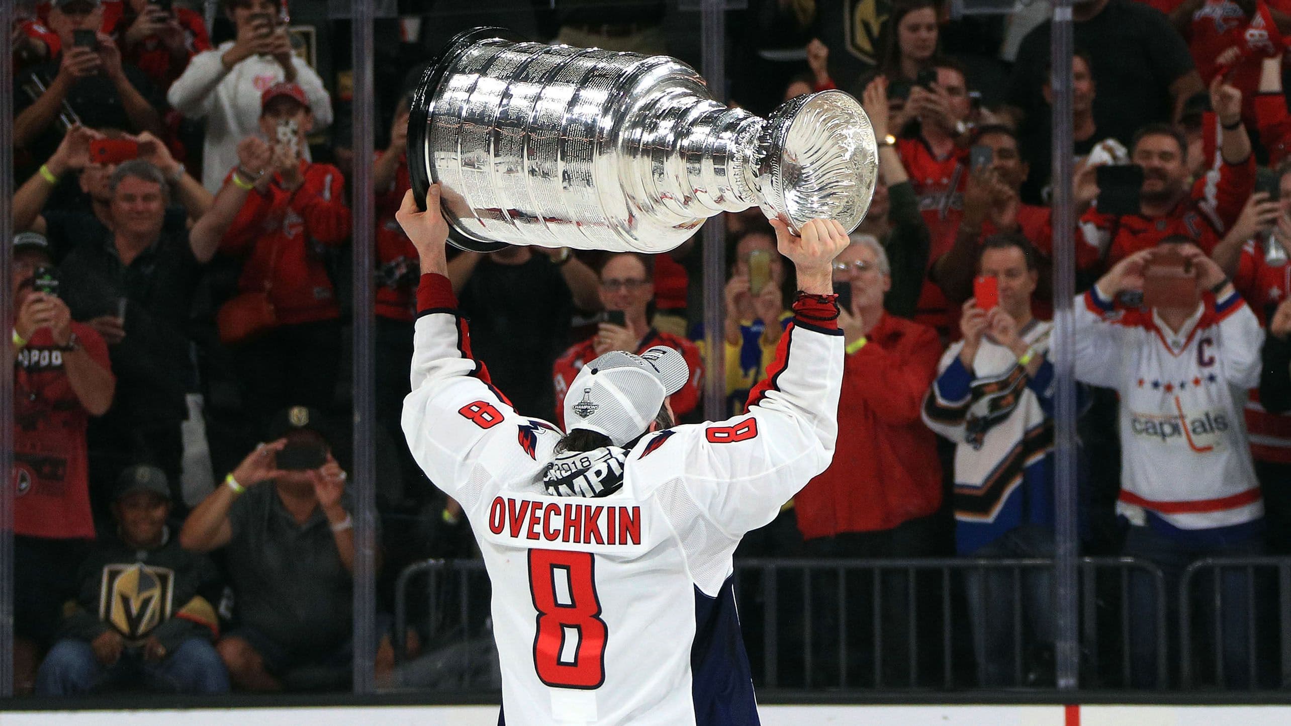 Фетисов: Хотел бы, чтобы Овечкин еще продолжал играть в НХЛ, и не один год