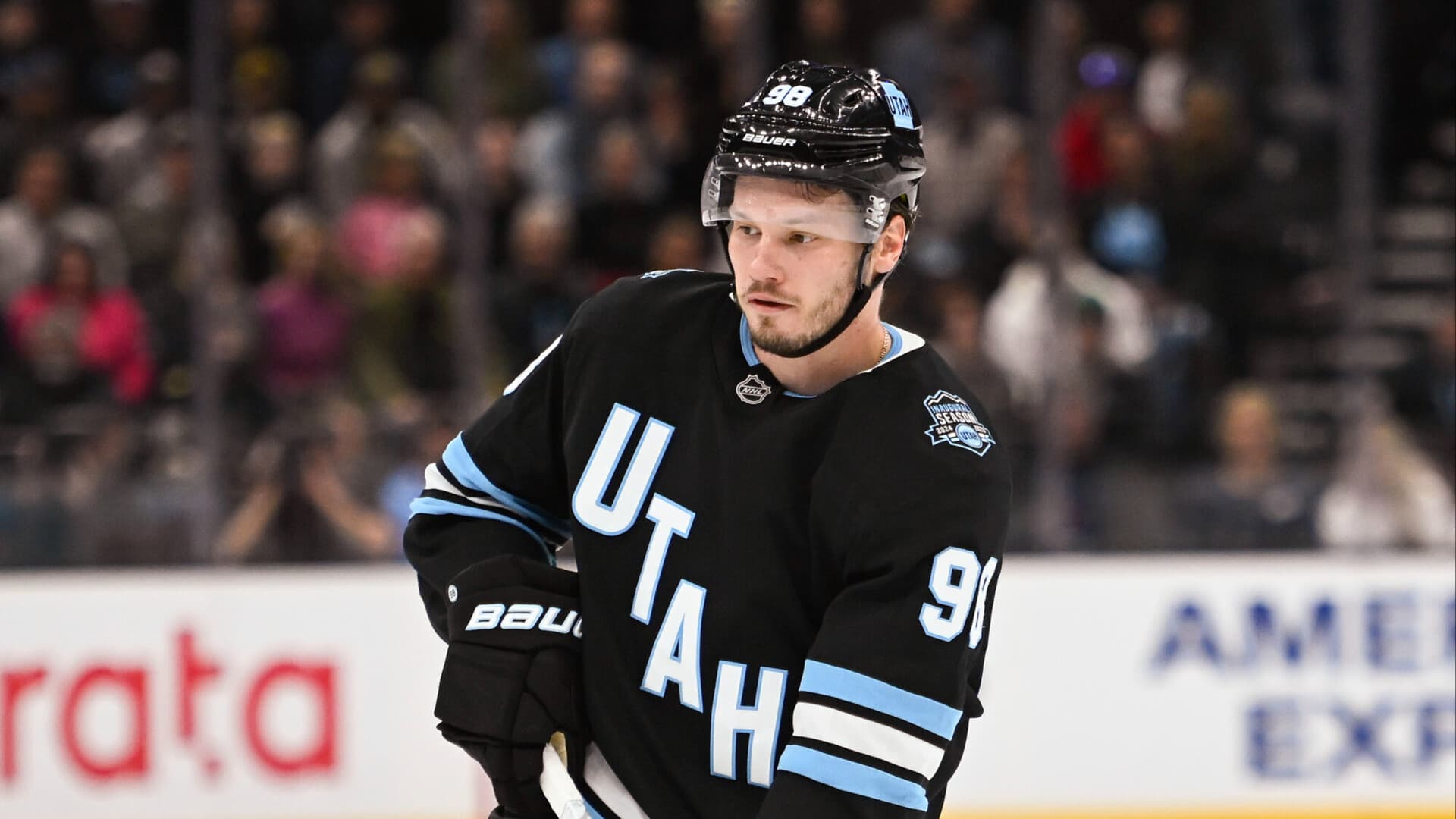 Защитник «Юты» Сергачев считает, что КХЛ не надо гнаться за НХЛ