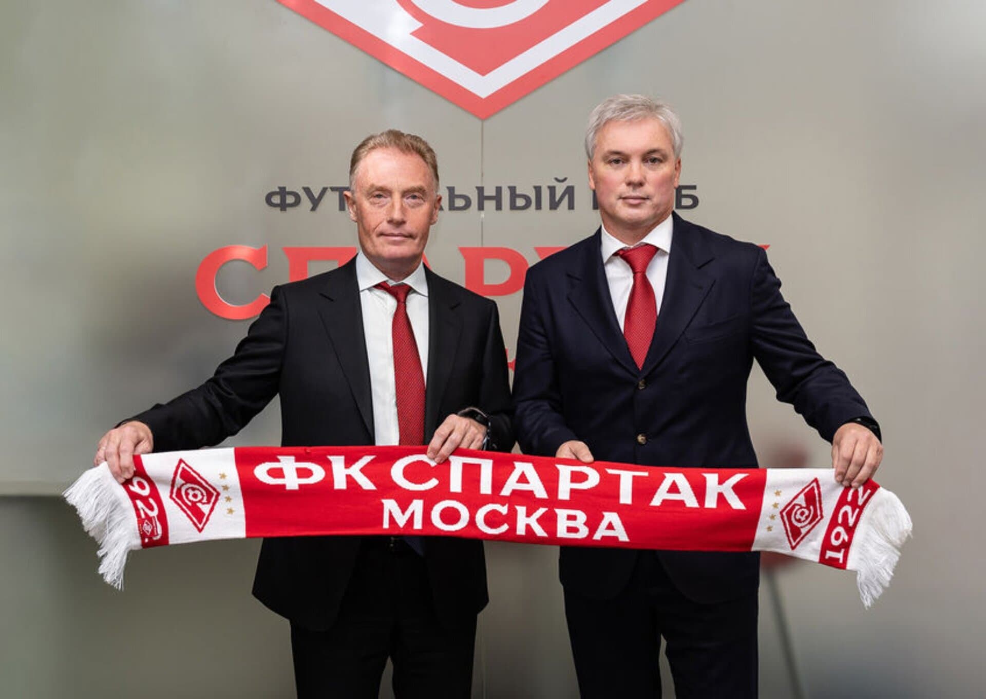 Андрей Мовсесьян (справа). Фото: официальный сайт ФК «Спартак»