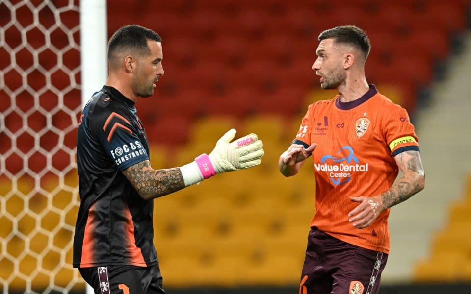 Веллингтон Феникс - Брисбен Роар