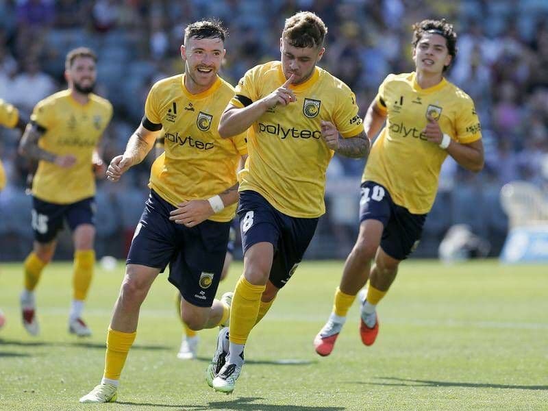 Централ Коаст Марринерс - Веллингтон Феникс