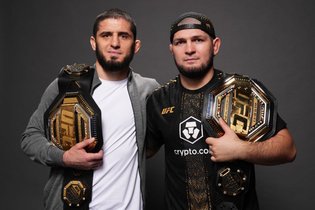 Ислам Махачев и Хабиб Нурмагомедов. Фото: GETTY IMAGES