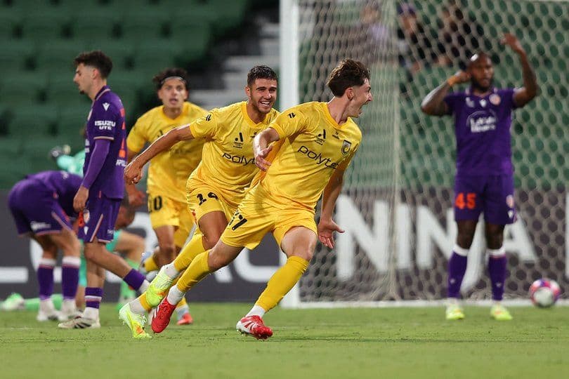 Вестерн Сидней - Центра Коаст