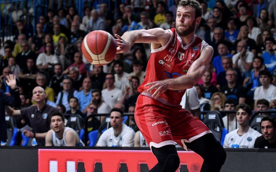 Армани Милано-Фенербахче