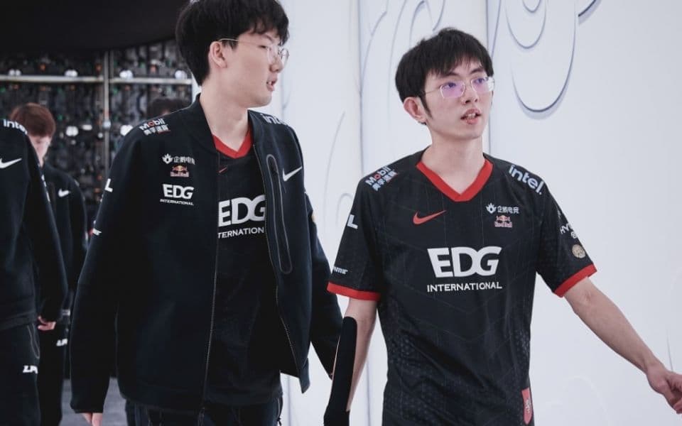 EDward Gaming - JD Gaming